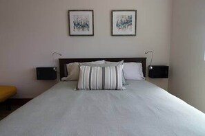 1 bedroom, iron/ironing board, free WiFi, bed sheets - M3B-Comfy 1B/1B-Close to Rest (San Juan)