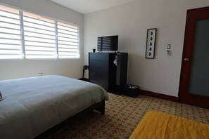 1 bedroom, iron/ironing board, free WiFi, bed sheets - M3B-Comfy 1B/1B-Close to Rest (San Juan)