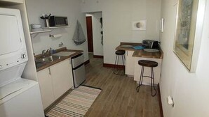 Private kitchen - M3B-Comfy 1B/1B-Close to Rest (San Juan)