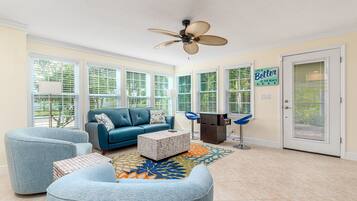 TV connectée, cheminée, jeux vidéo