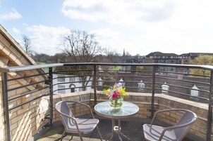 Estudio ejecutivo | Vistas del balcón