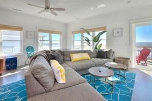 TV, DVD player, stereo - Brand New, Beautifully Decorated, 5 Bedroom/3.5 Bath Oceanfront Home-Sleeps13 (Oak Island)