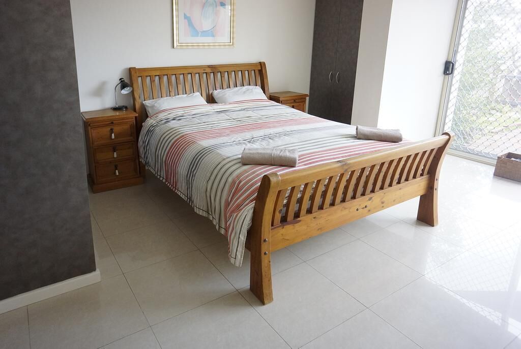 Beautifully renovated studio apartment in Fremantle — image 5