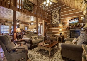 Flat-screen TV, fireplace, stereo