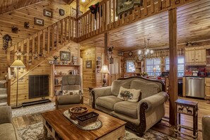 Flat-screen TV, fireplace, stereo