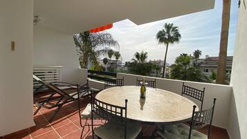 Sundeck