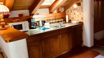 Kühlschrank, Mikrowelle
