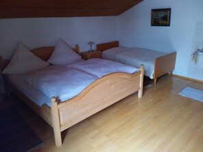 1 habitación, acceso a internet y ropa de cama 
