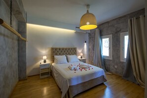 4 Schlafzimmer, Zimmersafe, Schreibtisch, Bügeleisen/Bügelbrett