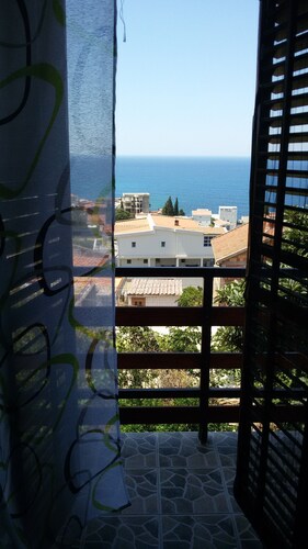 Vacation home with sea view