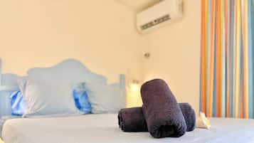Iron/ironing board, WiFi (free), bed sheets