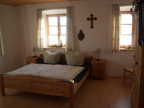 2 Schlafzimmer, Internetzugang, Bettwäsche