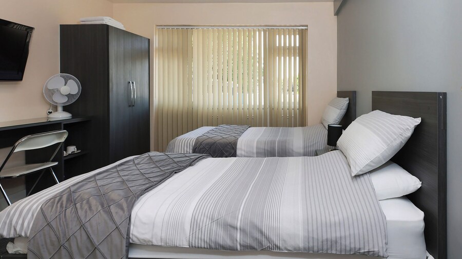 OYO Honeycroft Lodge