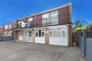 Fachada de la propiedad