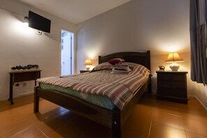 6 Schlafzimmer, Bügeleisen/Bügelbrett, Reisekinderbett, kostenloses WLAN