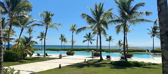 3202 Cap Cana 2BDM Luxury Beachfront Apt Nr Airport Private Jscuzzi! Ocean View!