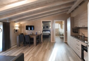 Apartment (4 Adults Apt 26) | Living area | 32-inch flat-screen TV with cable channels, TV - Hill Colle - Camere & Bistrot (Erbusco)