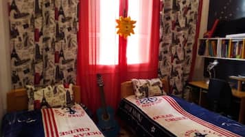4 chambres, fer et planche Ă  repasser, Wi-Fi, draps fournis
