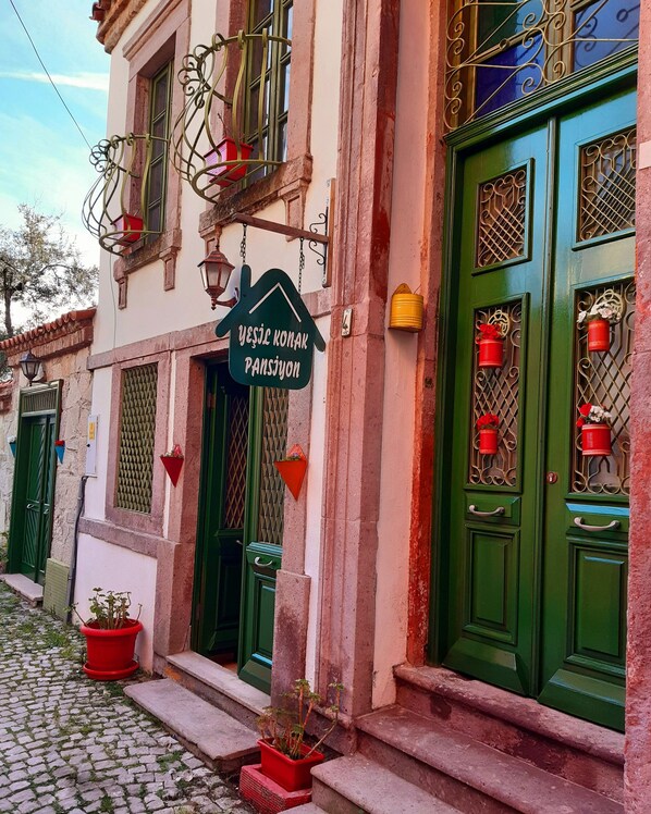 Front of property - Yesil Konak Ayvalik (Ayvalik)