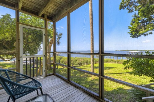 Whitman Point Townhome Unit A is Gulf Front with Sunsets & fishing pier