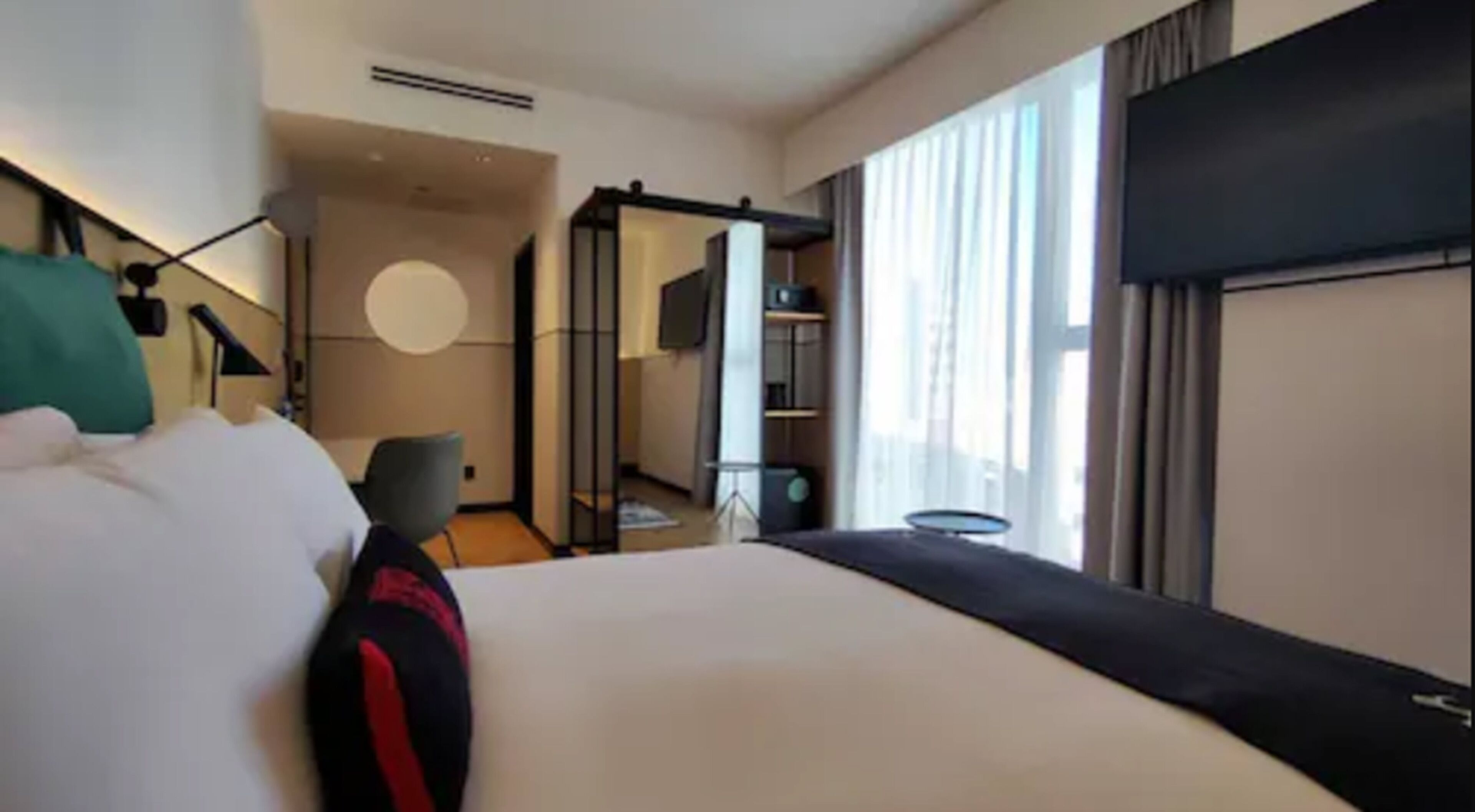 Photo - Met Hotel