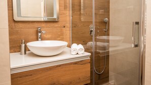 Bathroom - Modern and Bright Studio - Main Street (Sarajevo)