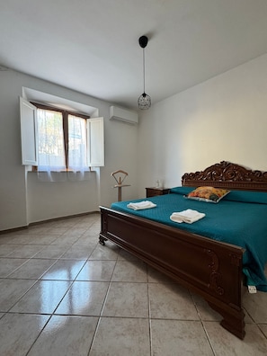 2 室のベッドルーム、アイロン / アイロン台、WiFi