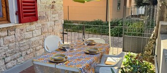 5 minutes walk to the beach and pine forest  