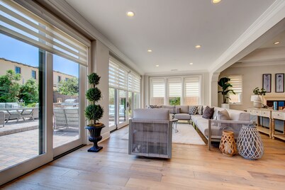 Beautiful 6,244sqft SoCal Luxury Vacation Home