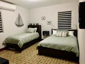 Room - M3A-Large 2B/1B-Close to Rest, OSJ, Convention Ctr (San Juan)
