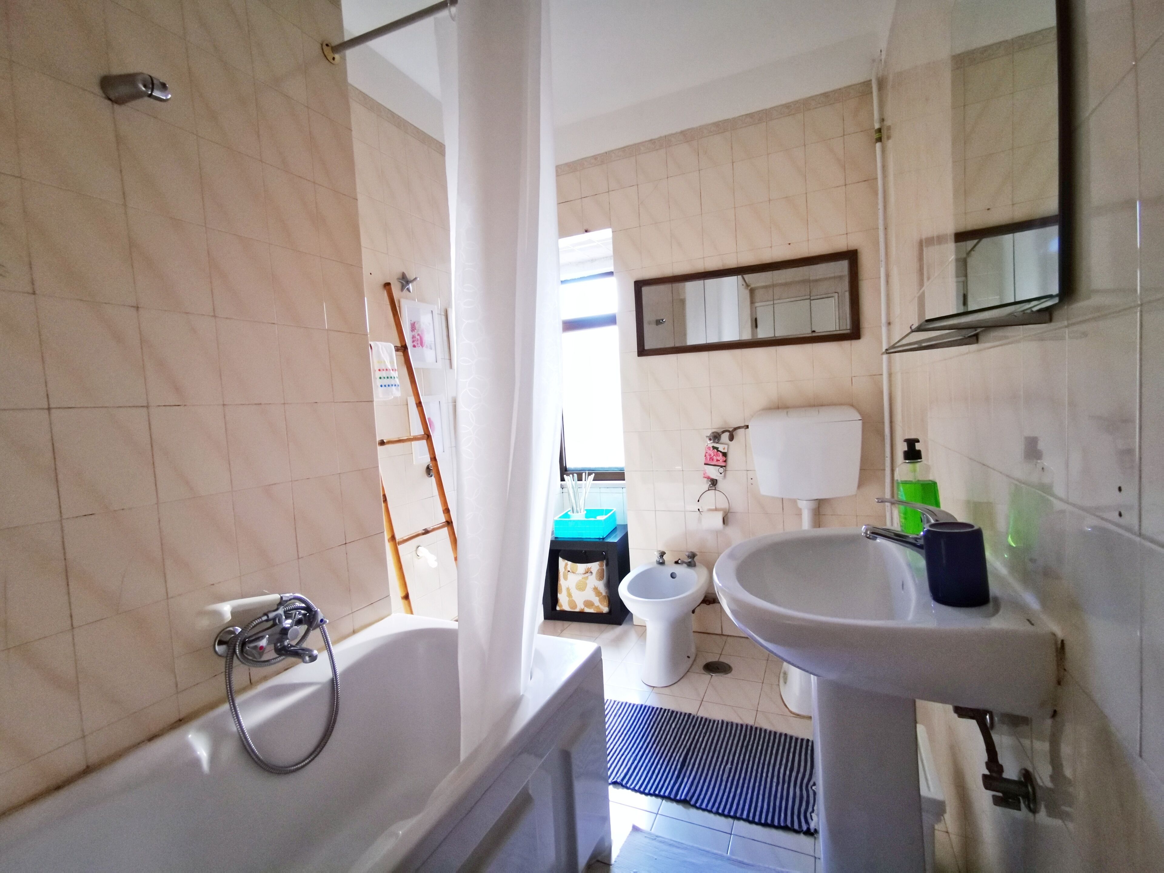 Hair dryer, towels