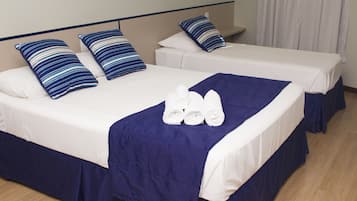 Room | Desk, laptop workspace, free WiFi, bed sheets