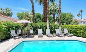 Piscine extérieure, piscine chauffée