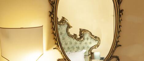 Doppelzimmer, Gemeinschaftsbad (Due Torri) | Wohnbereich