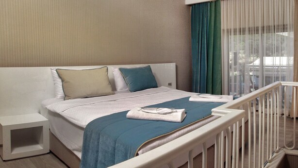 Comfort Double or Twin Room | Laptop workspace, individually decorated, individually furnished - D Hotel Spa & Resort (Cesme)
