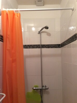 Haartrockner, Handtücher