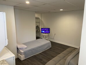 5 bedrooms, iron/ironing board, free WiFi, bed sheets - 2nd House from the Beach/Boardwalk! Open Design Kitchen and Living Room Area! (Atlantic City)