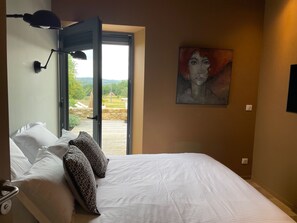 3 bedrooms, iron/ironing board, WiFi, bed sheets - Maison D'exception Climatisée en Périgord Noir-piscine Privée (Sergeac)