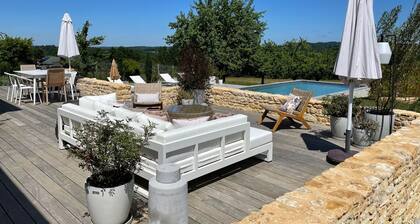 Maison D'exception Climatisée en Périgord Noir-piscine Privée
