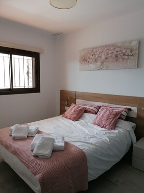 2 chambres, fer et planche à repasser, Wi-Fi