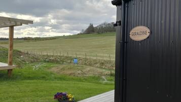 Comfort Apartment, Private Bathroom, Courtyard View (Geraldine Lodge) | Exterior