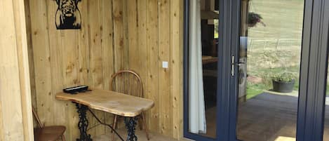 Comfort Apartment, Private Bathroom, Courtyard View (Geraldine Lodge) | Lobby