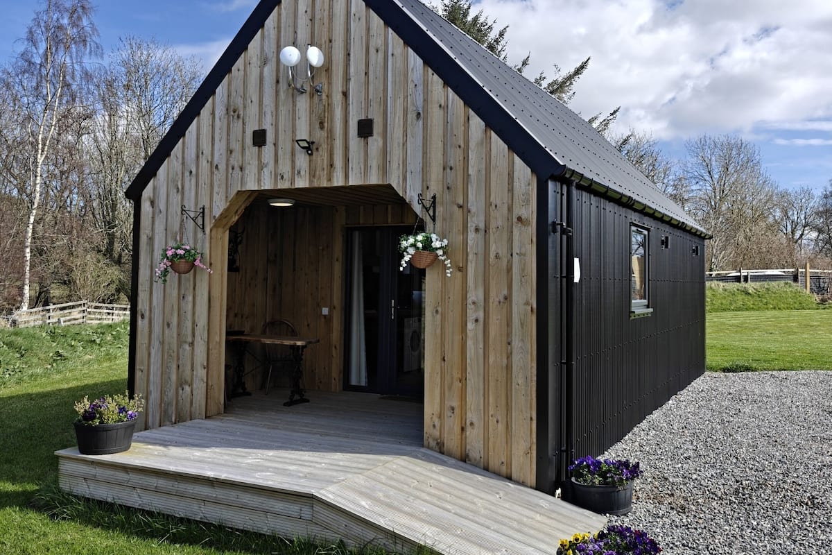 Cabaña Confort, baño privado, vista al patio (Geraldine Lodge) | Exterior