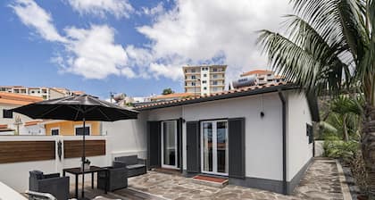 Ground floor house in Garajau, Terrace Vila