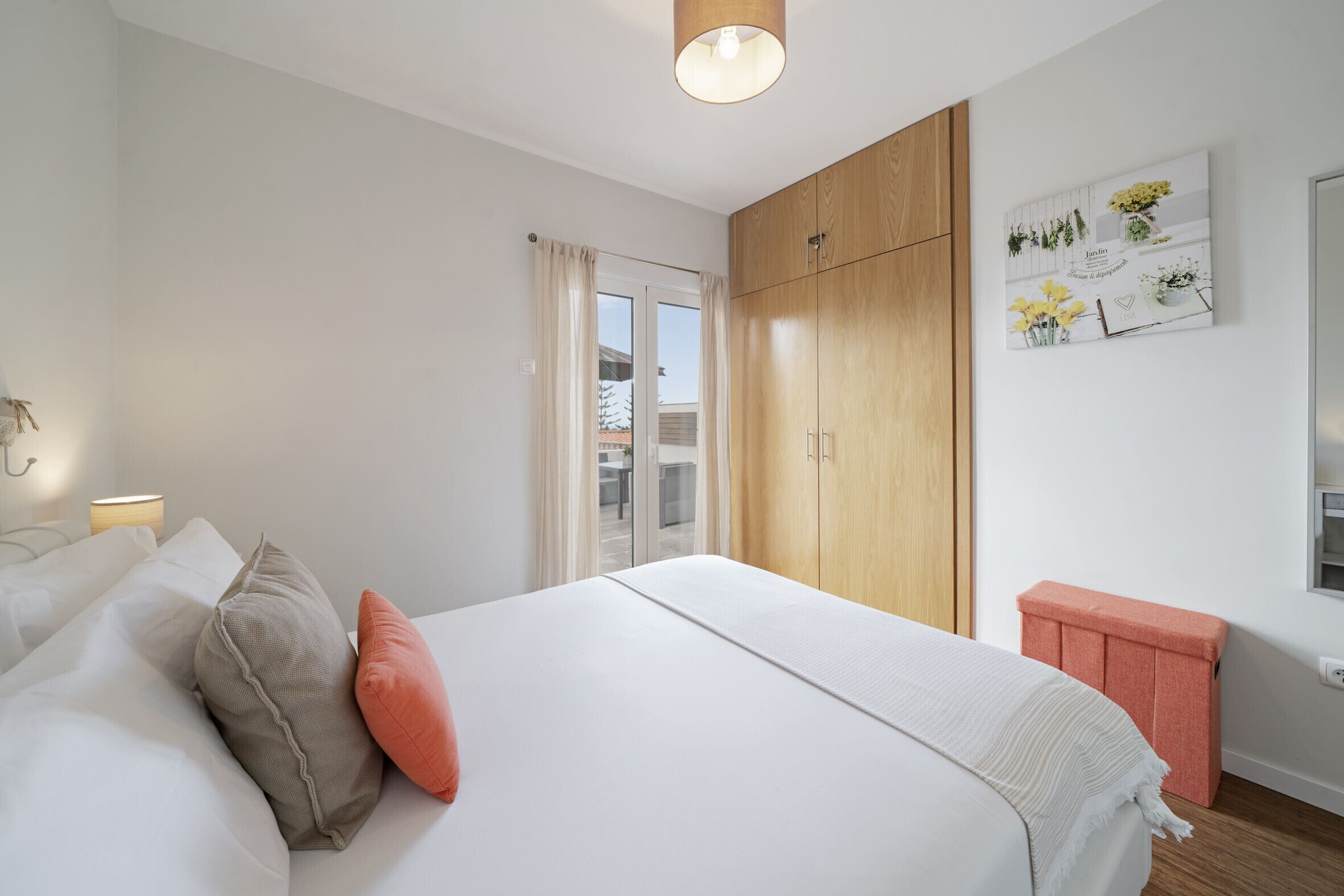 2 chambres, fer et planche à repasser, Wi-Fi, draps fournis