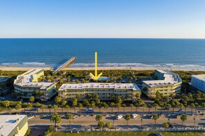 Exterior - Beachfront well stocked 1 bedroom sea cabin w/ beach view, pier, community pool. (Isle of Palms)