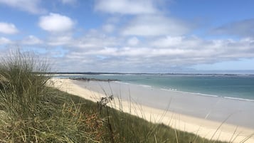 Beach nearby, sun-loungers