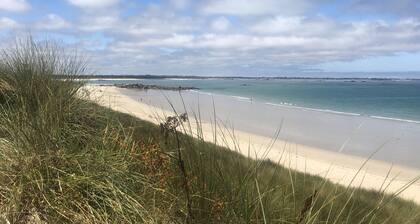 Charming vacation home with private pool, close to shops and sea