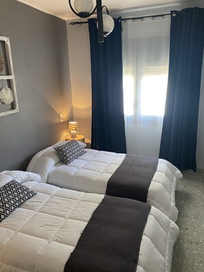 2 bedrooms, iron/ironing board, travel cot, free WiFi
