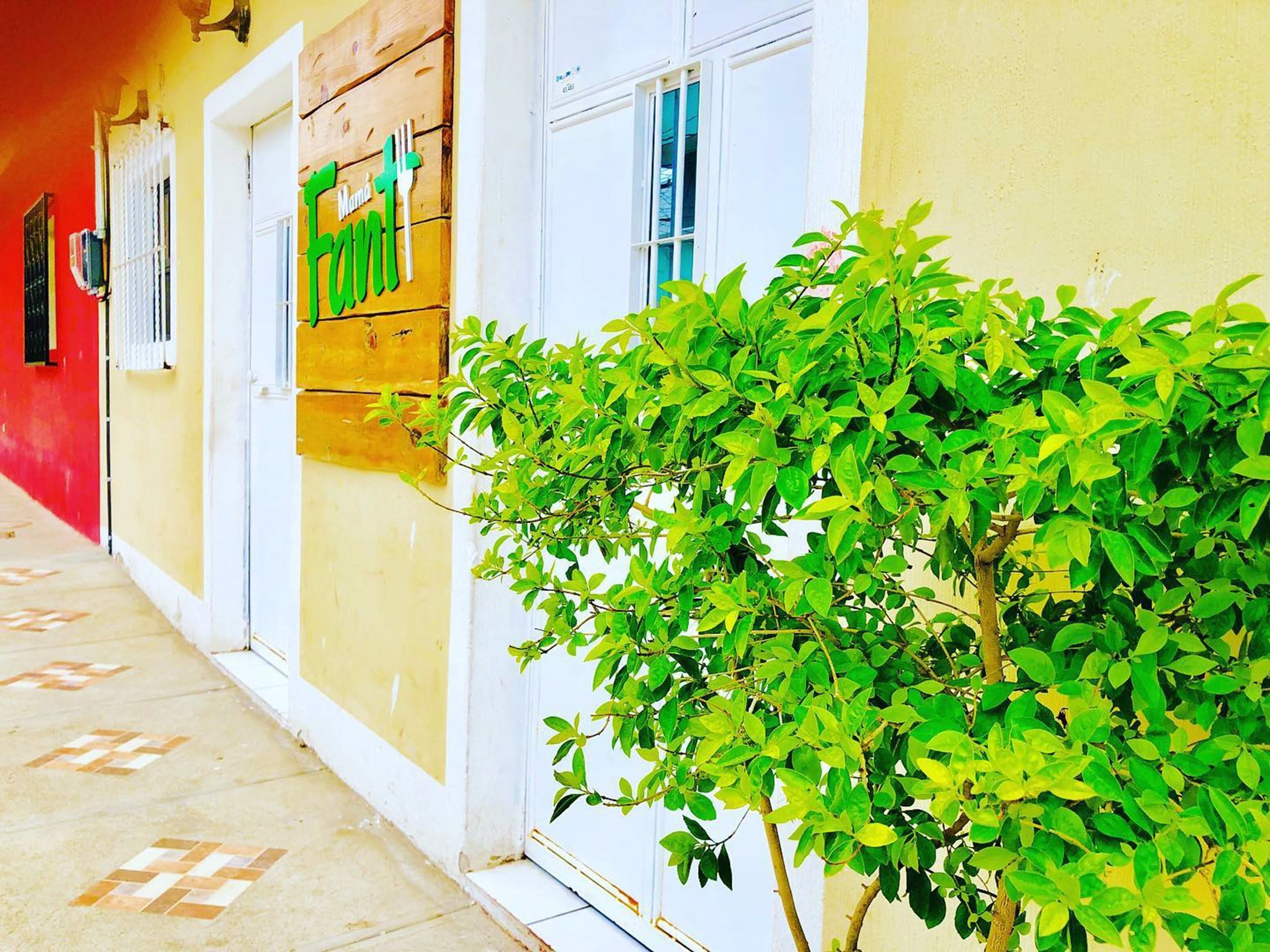 Entrée de l’hébergement